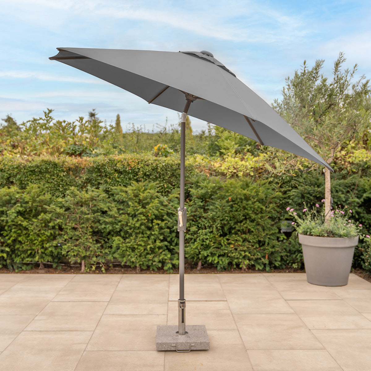 Kettler 2.5M Garden Parasol Wind-Up with Auto Tilt & Night Cover