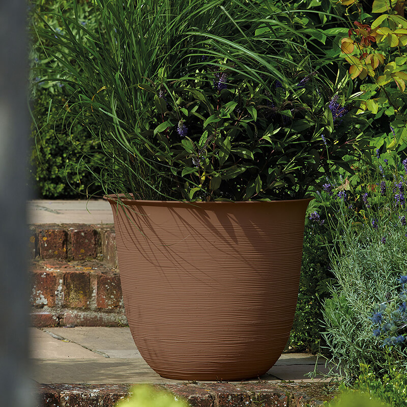 53cm Sahara Outdoor Plant Pot (Terracotta)