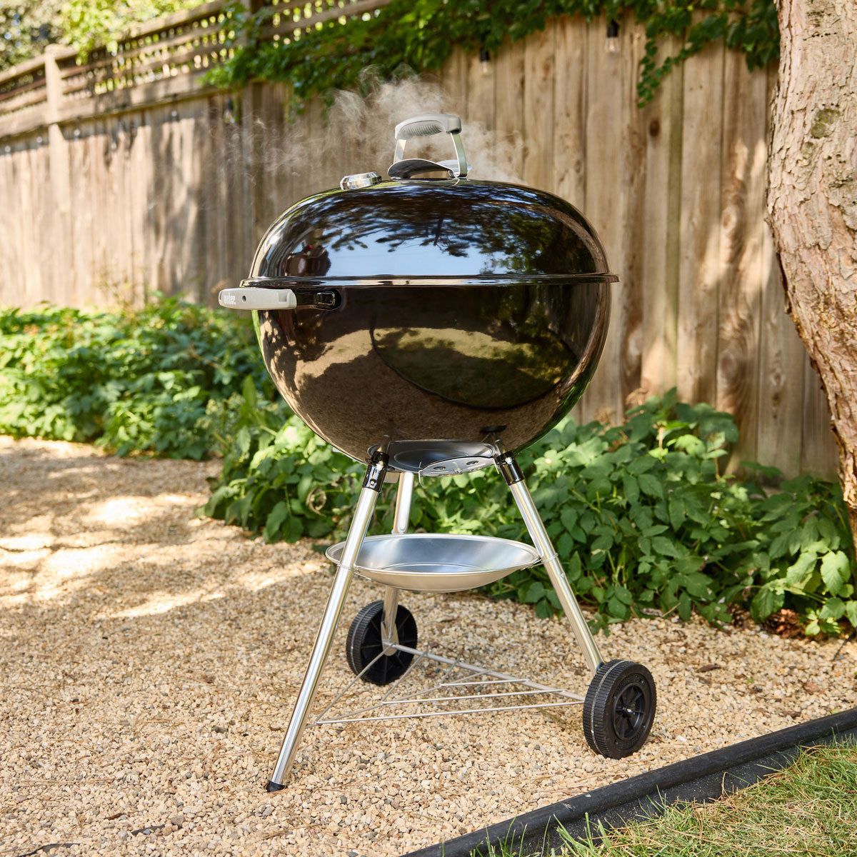 Weber Bar-B-Kettle 57cm Charcoal BBQ – Ruxley Manor Garden Centre