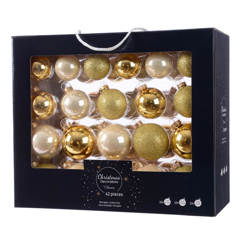 42 Boxed Baubles 7cm In Pearl