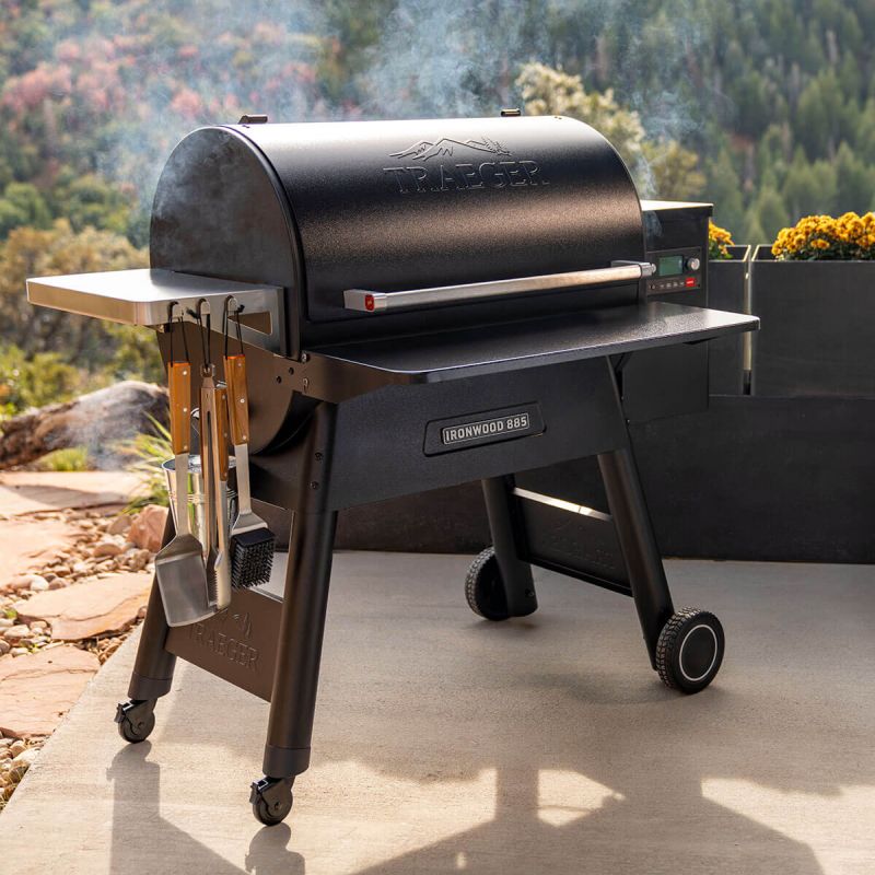 Traeger Ironwood D2 885 with WiFIRE