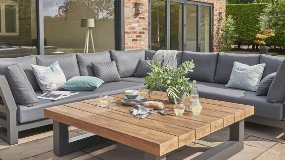 The Ultimate Guide to Garden Furniture 2022